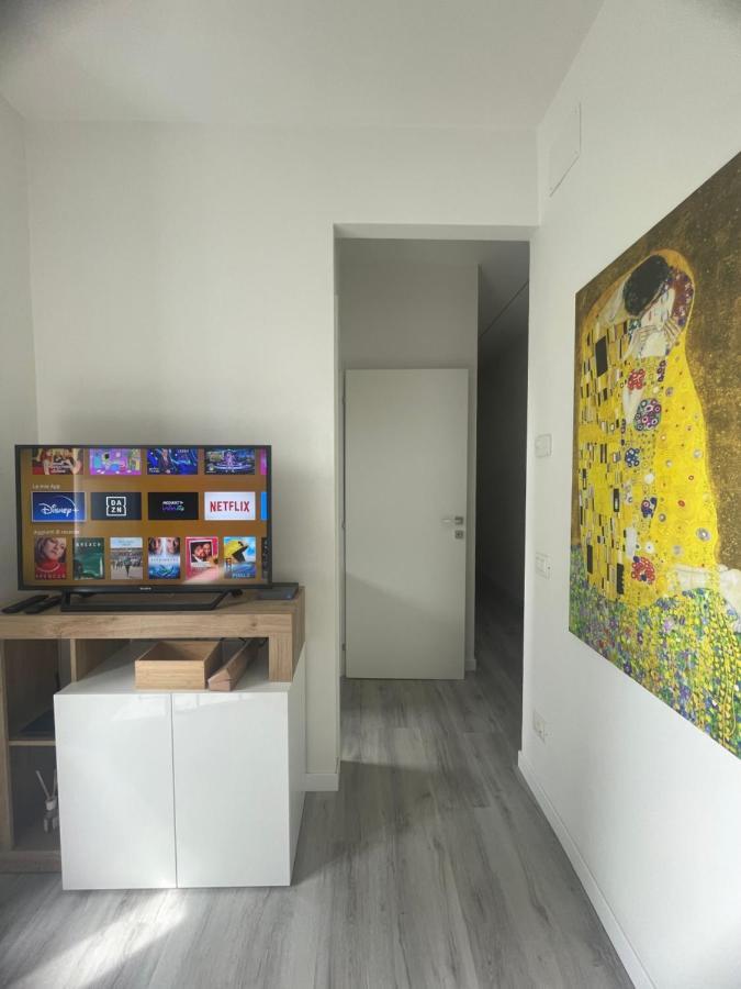 Residenza Il Melograno Fiera Apartment Верона Екстериор снимка